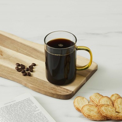 Tasse en verre transparent avec anse colorée 30cl