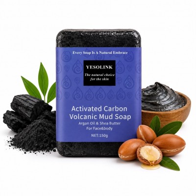 Savon au charbon actif et boue volcanique